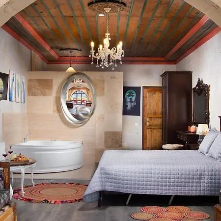 Hotel Elpida Cave