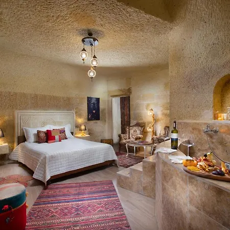 Elpida Cave Hotel